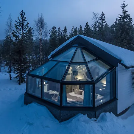 Santa's Igloos Arctic Circle Hotel
