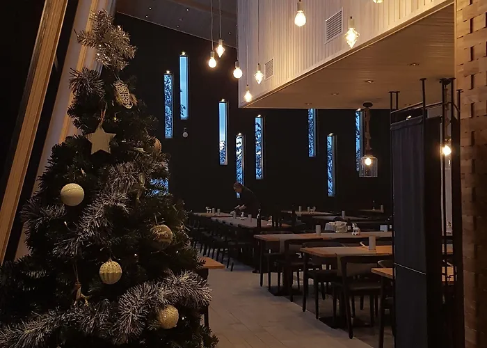 Отель Santa's Igloos Arctic Circle Рованиеми