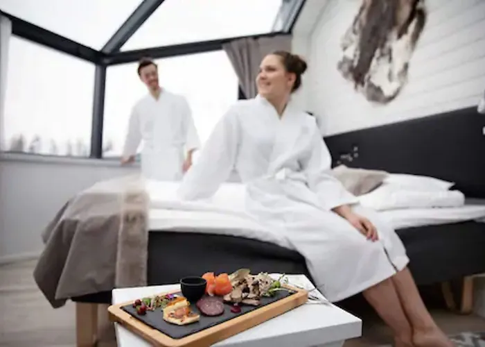 Santa's Igloos Arctic Circle