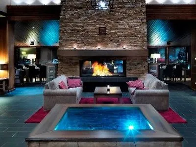 Santa's Igloos Arctic Circle