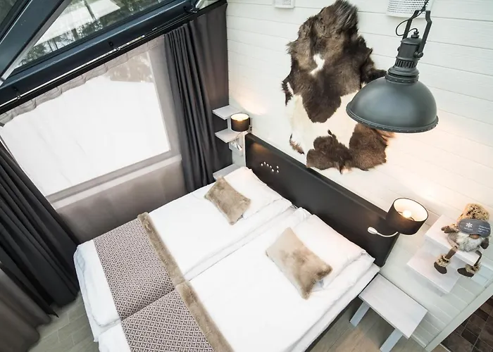 Santa's Igloos Arctic Circle 5*