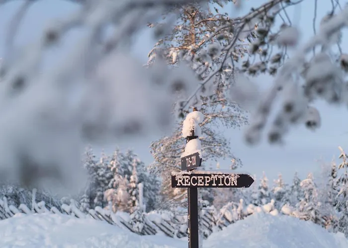 Santa's Igloos Arctic Circle Отель