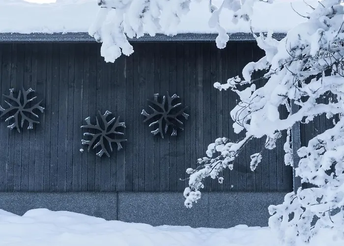 Santa's Igloos Arctic Circle 5* Rovaniemi